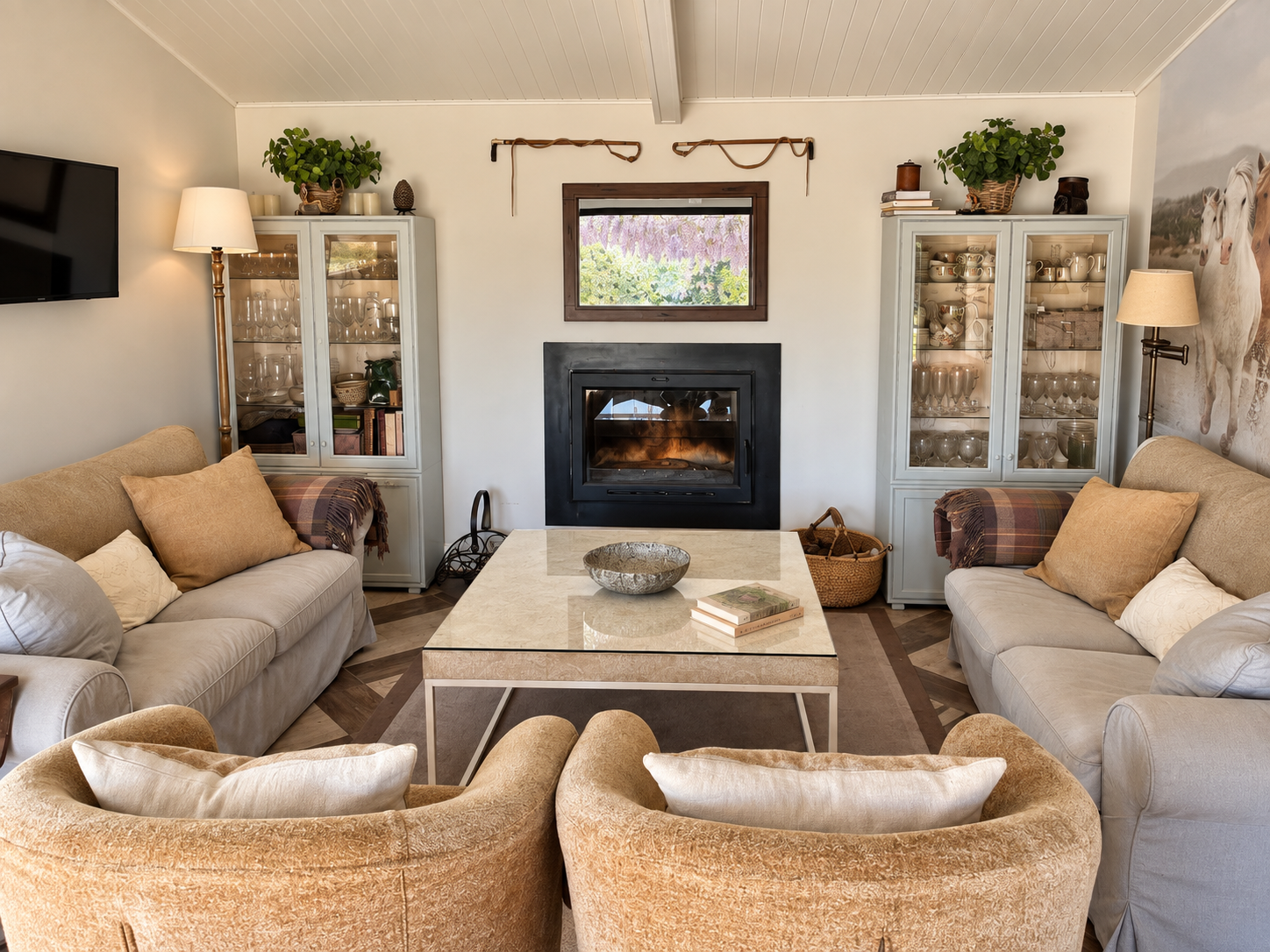Living room at Villa Las Cuadras with fireplace