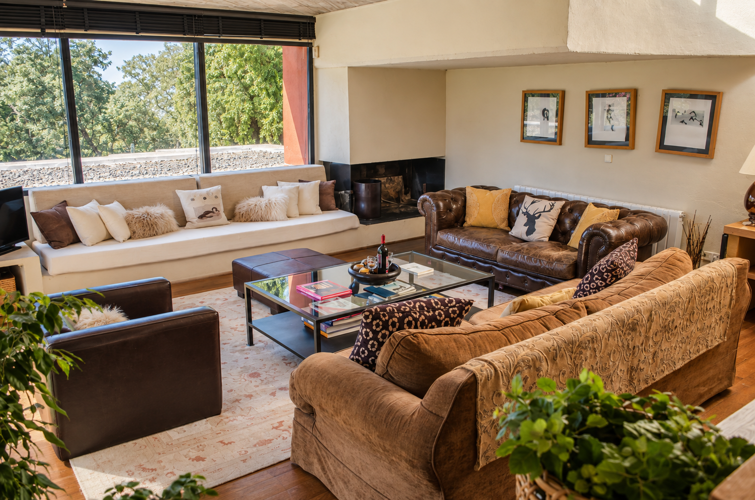 Sitting area at Villa Candelaria with large windows