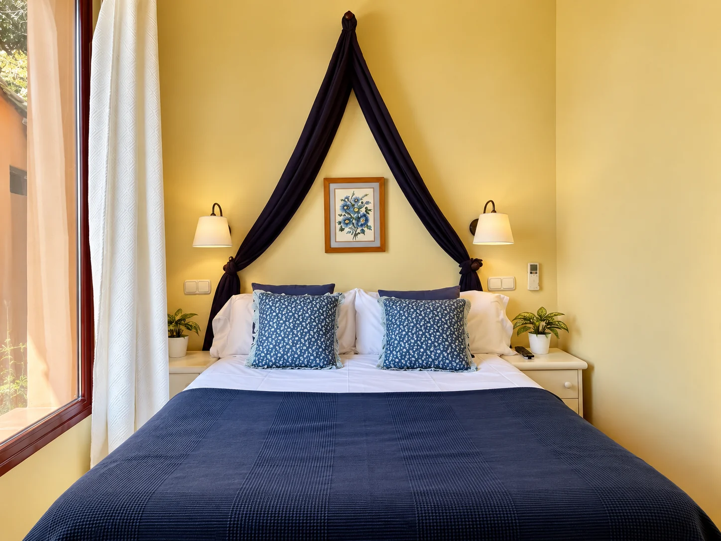 Main bedroom at Villa Los Madroños