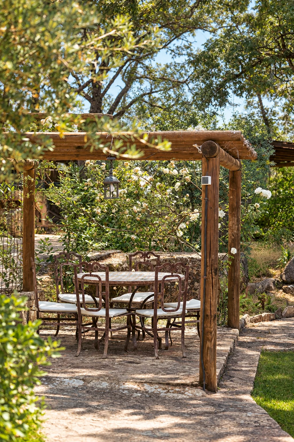 Wooden pergola in the garden at Villa Los Olivos