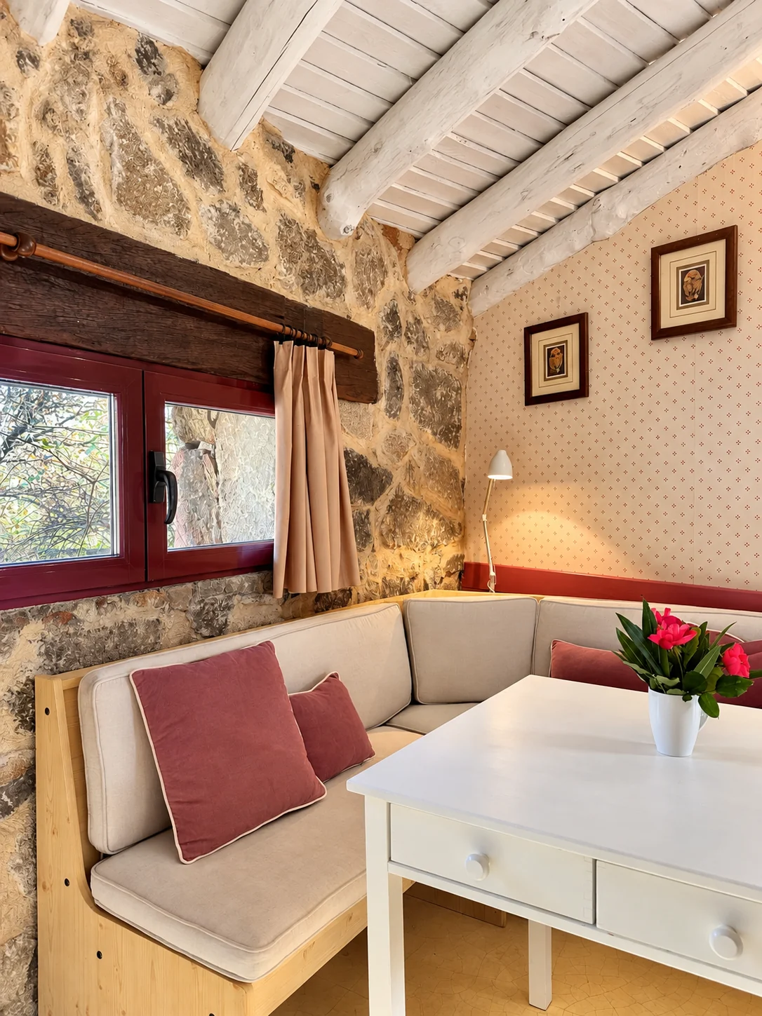 Sitting corner of Villa Los Rosales beside the window