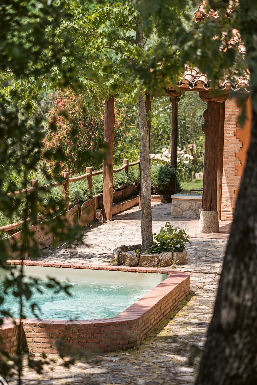 Pool at Villa Los Olivos among holm oaks