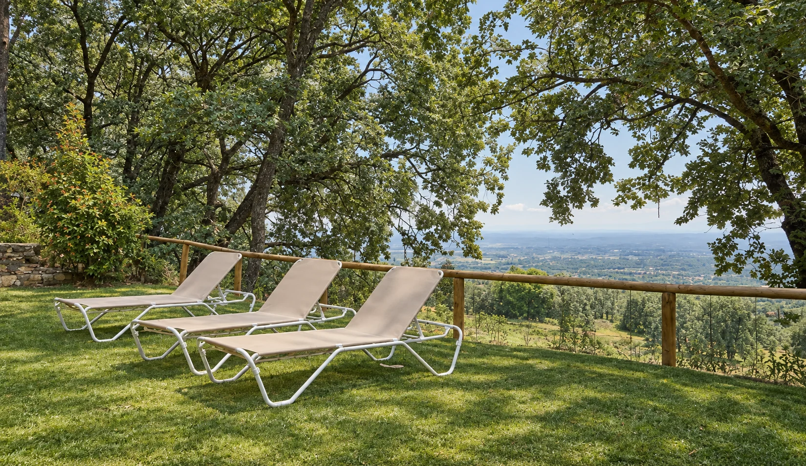 Sun loungers with views at Villa Los Naranjos