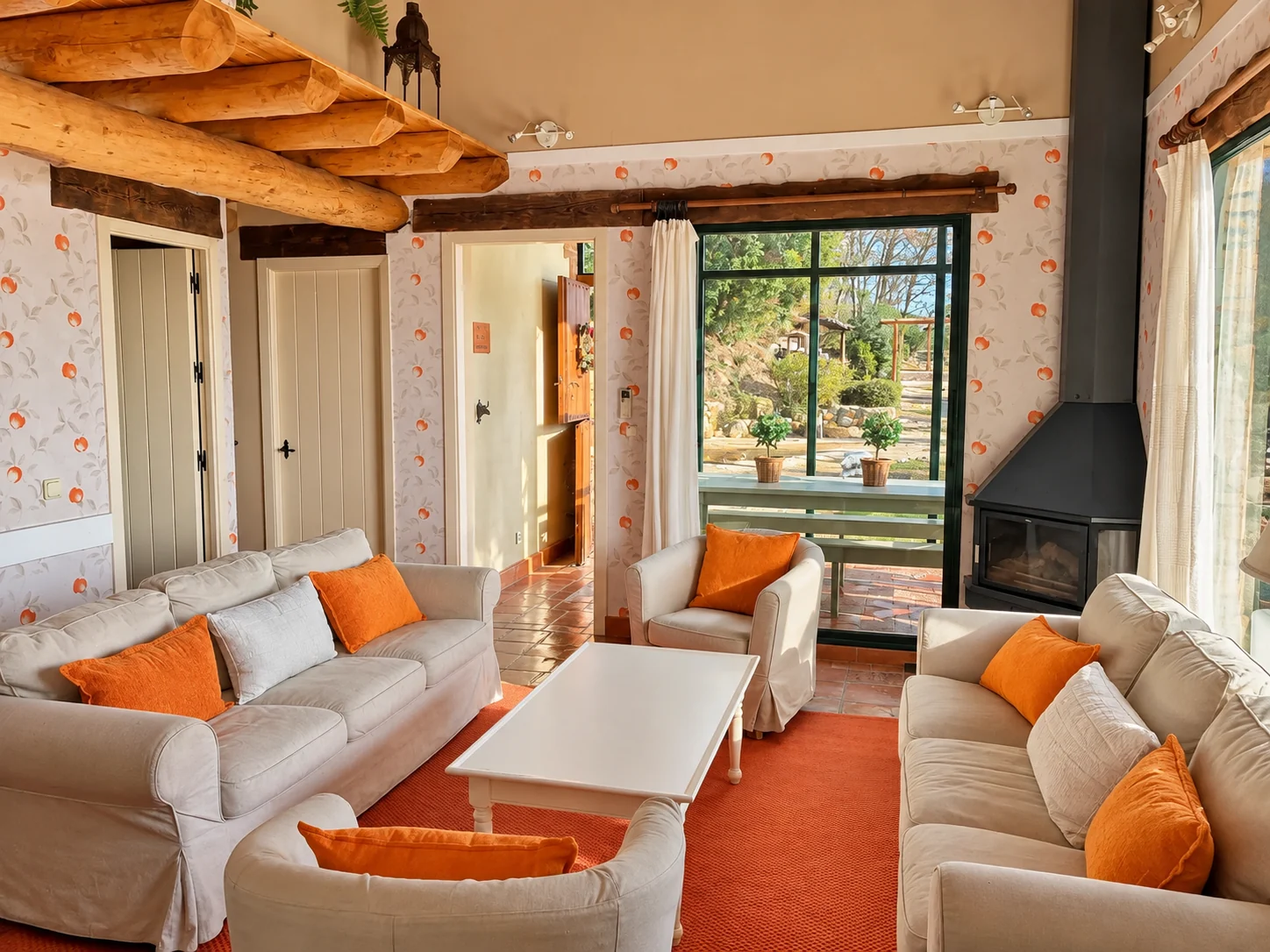 Living room of Villa Los Naranjos opening onto the garden